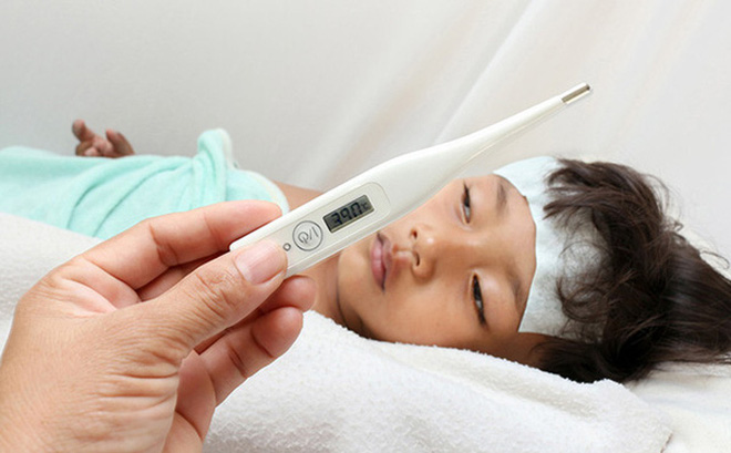 Xuất hiện những biểu hiện n&agrave;y khả năng cao trẻ đ&atilde; bị sốt xuất huyết