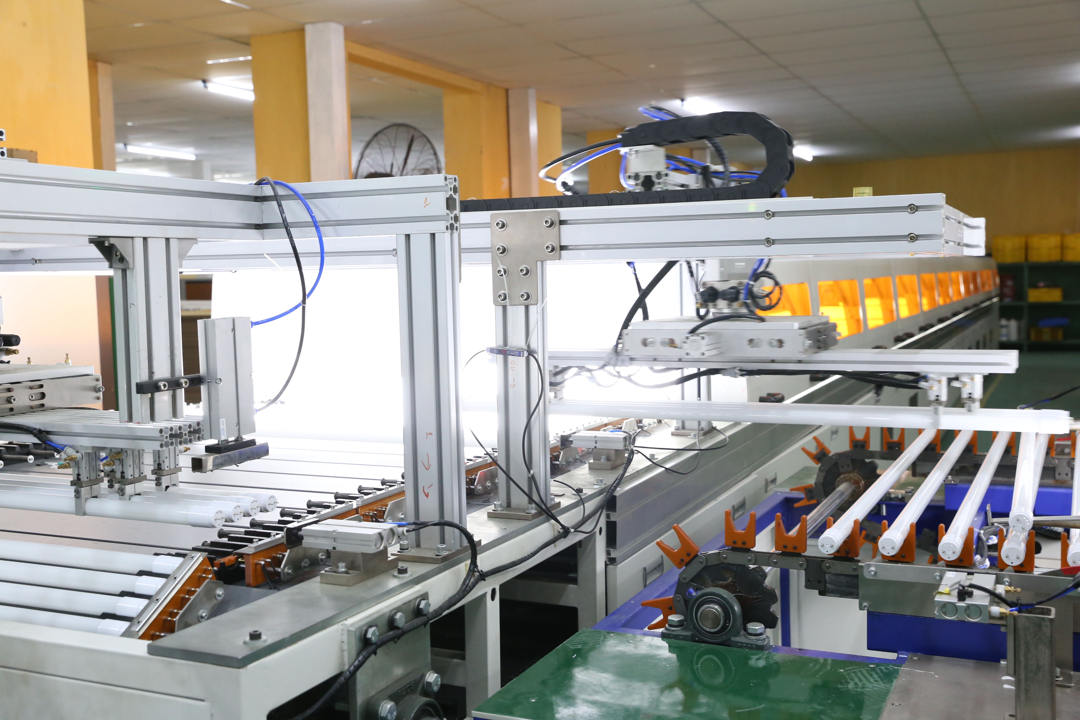 Giải ph&aacute;p gi&uacute;p Việt Nam n&acirc;ng cao năng suất 13Win18 cá cược thể thao