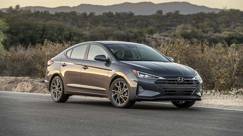 Hyundai Elantra 2019 đẹp &lsquo;long lanh&rsquo; chuẩn bị ra mắt gi&aacute; chỉ từ 400 triệu đồng