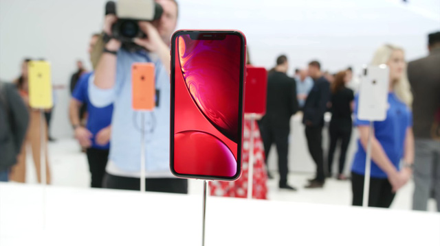 iPhone XR: Apple đang tăng tốc sản xuất, dự b&aacute;o &lsquo;g&acirc;y b&atilde;o&rsquo; thị trường