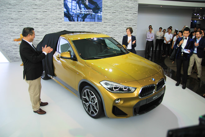 Xe sang BMW X2 đẹp &lsquo;long lanh&rsquo; vừa ra mắt thị trường Việt gi&aacute; hơn 2 tỷ đồng