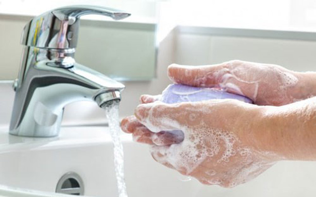 Muốn con kh&ocirc;ng mắc ch&acirc;n tay miệng cần l&agrave;m ngay những điều n&agrave;y