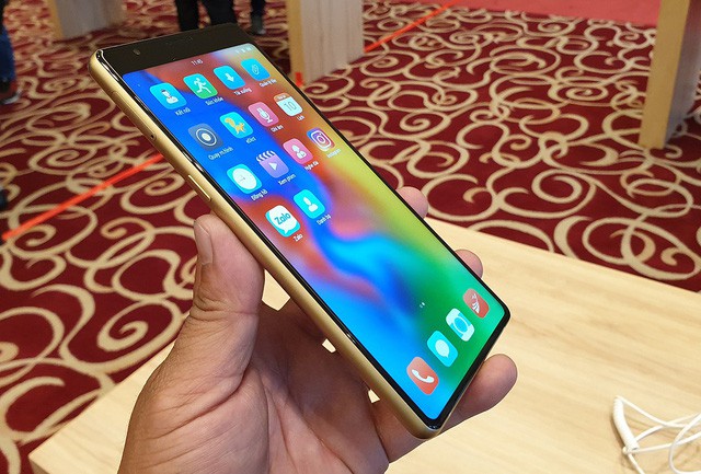 Bphone 3 sở hữu t&iacute;nh năng kho&aacute; m&aacute;y từ xa, chống trộm ở mức cao nhất