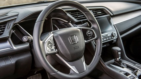 Trộm t&uacute;i kh&iacute; tr&ecirc;n xe Honda b&aacute;n với gi&aacute; l&ecirc;n đến 12 triệu đồng
