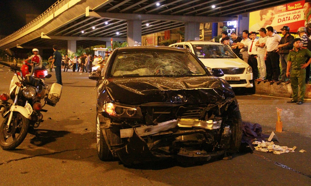 Xe BMW do nữ t&agrave;i xế điều khiển g&acirc;y tai nạn kinh ho&agrave;ng sở hữu c&ocirc;ng nghệ an to&agrave;n n&agrave;o?