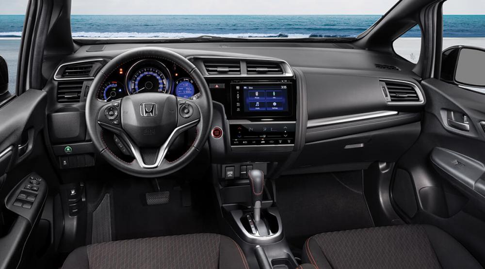 Gi&aacute; rẻ được nhiều người y&ecirc;u th&iacute;ch, Honda Jazz vẫn lộ nhiều nhược điểm