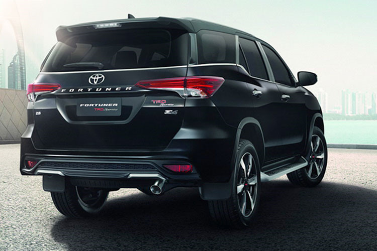 Toyota Fortuner TRD Sportivo phi&ecirc;n bản mới bất ngờ lộ diện những h&igrave;nh ảnh mới