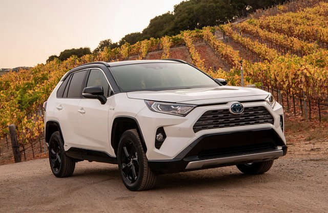 Điểm mặt những tiện &iacute;ch c&oacute; tr&ecirc;n Toyota RAV4 2019 gi&aacute; chỉ hơn 600 triệu