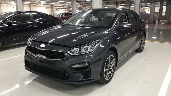 Kia Cerato 2019 đ&atilde; c&oacute; mặt tại H&agrave; Nội dự b&aacute;o &lsquo;g&acirc;y b&atilde;o&rsquo; bởi những t&iacute;nh năng n&agrave;y