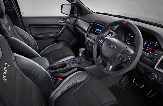 Ford Ranger Raptor - chiếc Ranger dũng m&atilde;nh nhất của Ford được trang bị động cơ tăng &aacute;p k&eacute;p c&ugrave;ng hộp số 10 cấp