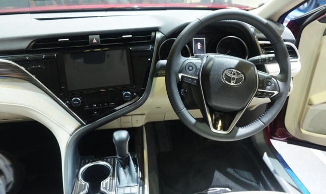 Toyota Camry 2019 c&oacute; khả năng về Việt Nam trong năm nay sở hữu t&iacute;nh năng g&igrave; mới?