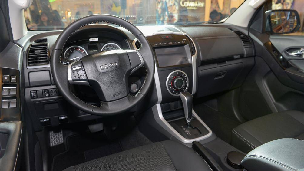 Isuzu D-Max đang được giảm gi&aacute; 70 triệu đồng sở hữu những t&iacute;nh năng g&igrave;?