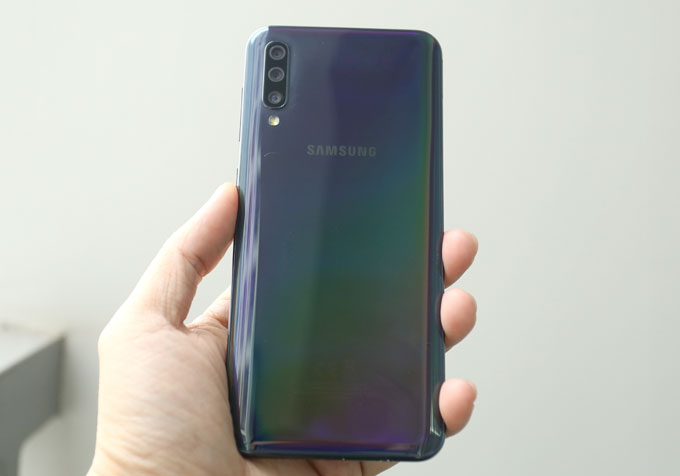 29.000 người đặt mua trước, Samsung Galaxy A50 sở hữu những t&iacute;nh năng g&igrave;?