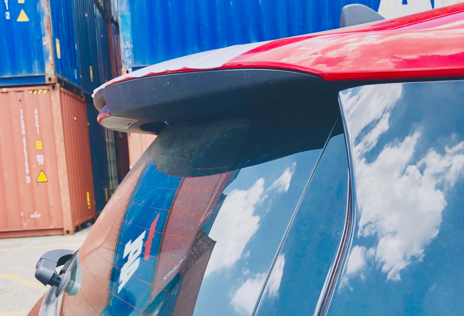 &lsquo;Soi&rsquo; t&iacute;nh năng, c&ocirc;ng nghệ tr&ecirc;n chiếc MINI John Cooper Works vừa về Việt Nam