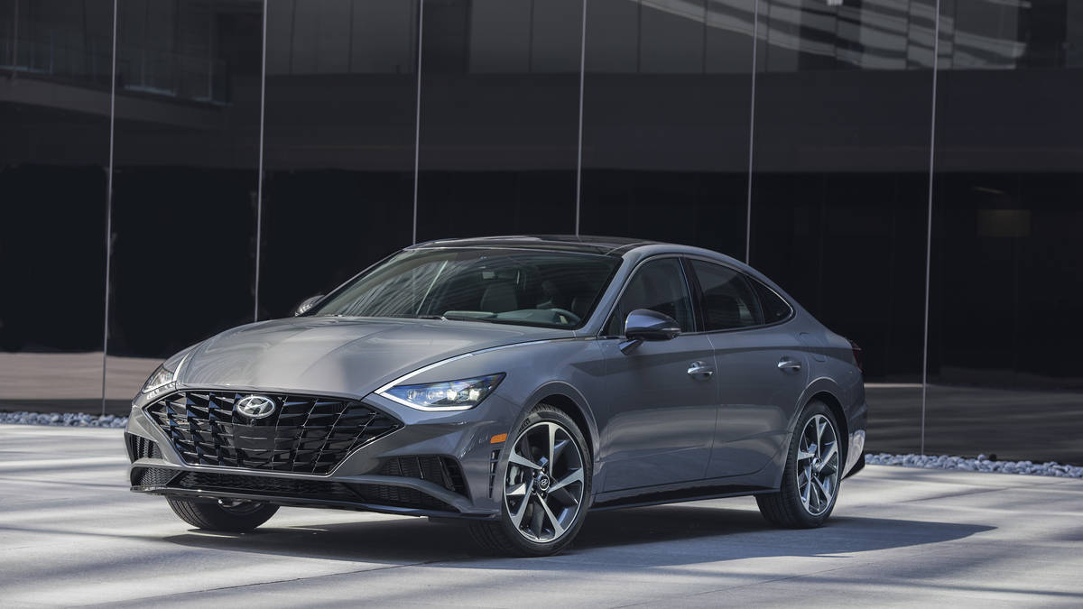 Hyundai Sonata 2020 đẹp &lsquo;long lanh&rsquo; vừa ra mắt được trang bị những g&igrave;?