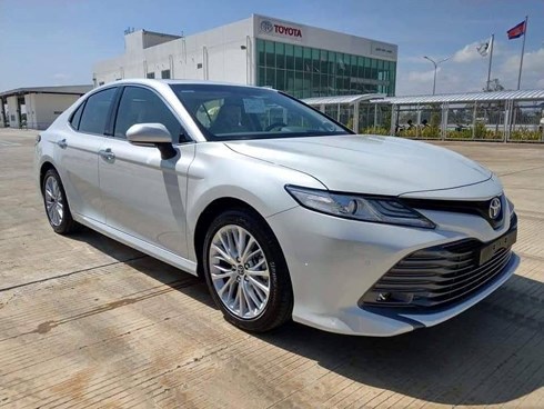 &lsquo;Soi&rsquo; chi tiết t&iacute;nh năng của Toyota Camry 2019 trước ng&agrave;y ra mắt thị trường Việt