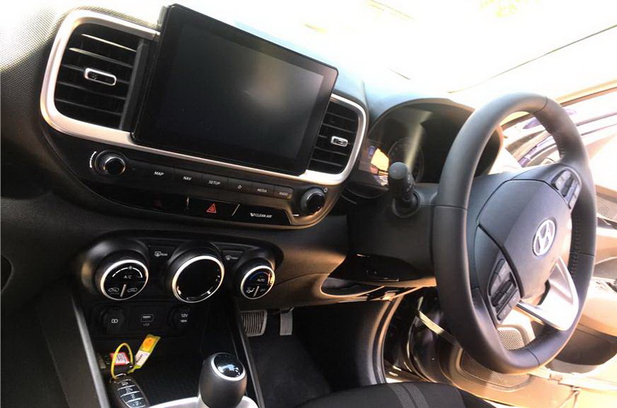 Dự kiến c&oacute; gi&aacute; si&ecirc;u rẻ, Hyundai Venue 2020 được trang bị những g&igrave;?