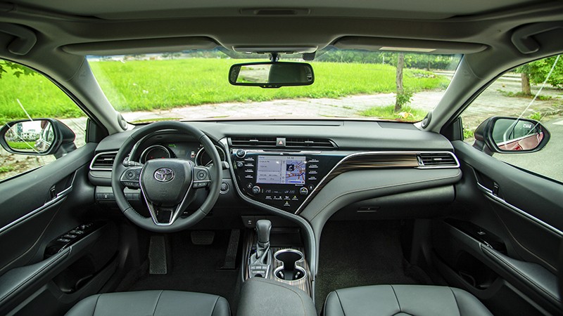 Toyota Camry 2019 đẹp &lsquo;long lanh&rsquo; chuẩn bị ra mắt thị trường Việt được trang bị những g&igrave;?