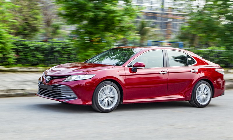 Toyota Camry 2019 đẹp &lsquo;long lanh&rsquo; chuẩn bị ra mắt thị trường Việt được trang bị những g&igrave;?