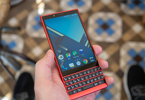 BlackBerry KEY2 đẹp &lsquo;long lanh&rsquo; vừa ra mắt gi&aacute; 16,2 triệu sở hữu c&ocirc;ng nghệ g&igrave;?