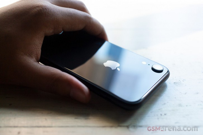 L&yacute; do khiến iPhone XR b&aacute;n chạy nhất tại thị trường Mỹ