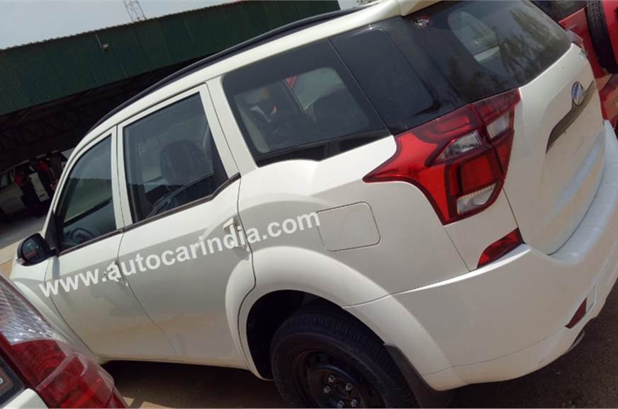 &lsquo;Soi&rsquo; c&ocirc;ng nghệ tr&ecirc;n chiếc SUV 7 chỗ vừa ra mắt gi&aacute; chỉ hơn 400 triệu đồng
