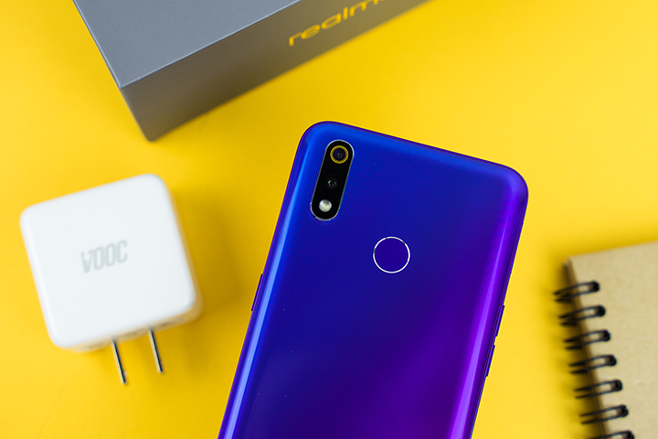 Gi&aacute; chỉ 6,5 triệu đồng, Realme 3 Pro c&oacute; c&ocirc;ng nghệ g&igrave; nổi bật?