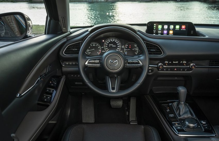 &lsquo;Soi&rsquo; t&iacute;nh năng v&agrave; c&ocirc;ng nghệ tr&ecirc;n Mazda CX-30 chuẩn bị ra mắt