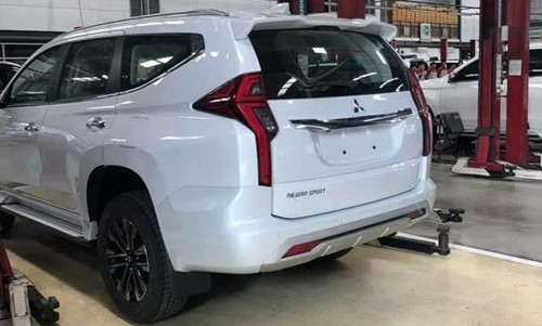 &lsquo;Cận cảnh&rsquo; Mitsubishi Pajero Sport 2020 trước ng&agrave;y ra mắt