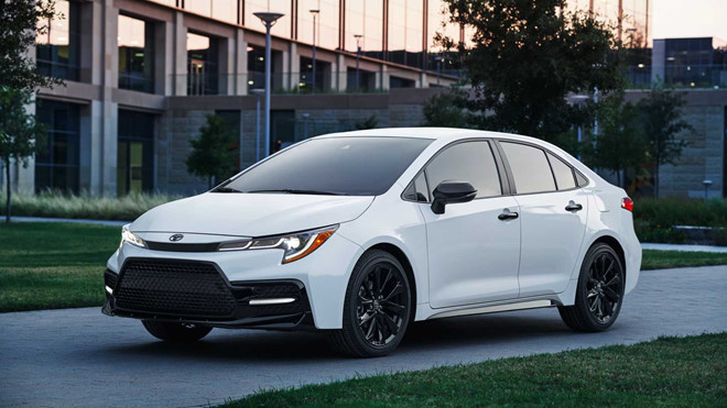 Đẹp &lsquo;long lanh&rsquo; gi&aacute; chỉ hơn 500 triệu, Toyota Corolla Nightshade Edition c&oacute; hấp dẫn?