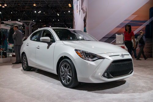 &lsquo;Điểm mặt&rsquo; những t&iacute;nh năng mới c&oacute; tr&ecirc;n Toyota Yaris bản n&acirc;ng cấp