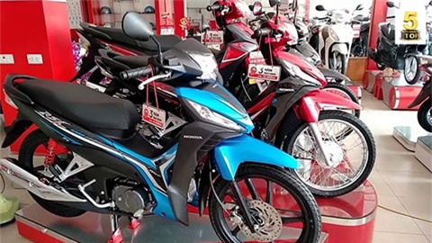 Vừa mở b&aacute;n đ&atilde; &lsquo;đội gi&aacute;&rsquo;, khan h&agrave;ng, Honda Wave RSX 2019 c&oacute; g&igrave; hấp dẫn?