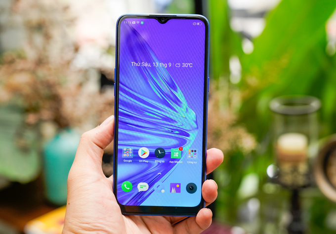 Realme 5 chuẩn bị ra mắt thị trường Việt v&agrave;o đầu th&aacute;ng 10 c&oacute; g&igrave; đặc biệt?