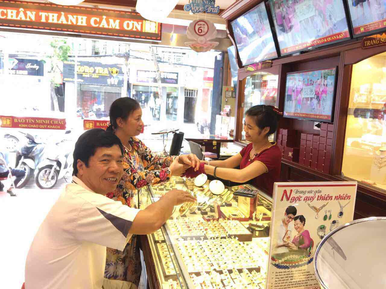 Gi&aacute; v&agrave;ng h&ocirc;m nay ng&agrave;y 26/9: V&agrave;ng &lsquo;l&ecirc;n đỉnh&rsquo;, vẫn c&oacute; khả năng tăng th&ecirc;m?