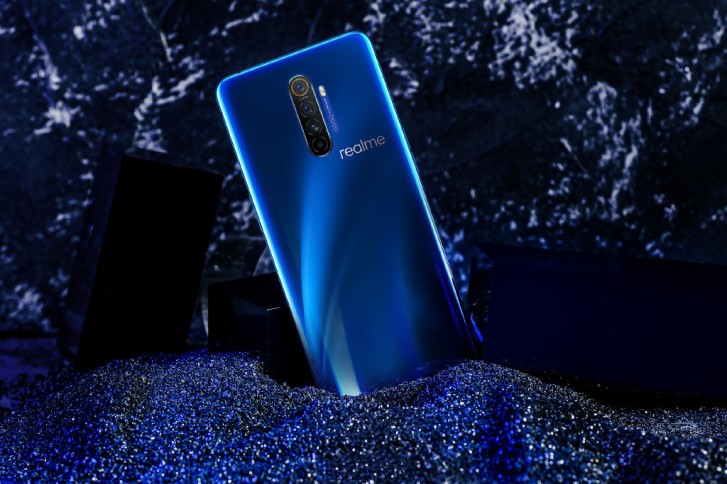 Mới ra mắt gi&aacute; hơn 8 triệu đồng, Realme X2 Pro c&oacute; g&igrave; hấp dẫn?