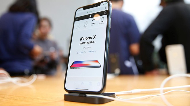 Sắp bị &lsquo;khai tử&rsquo; ở Việt Nam, iPhone X giảm gi&aacute; sốc