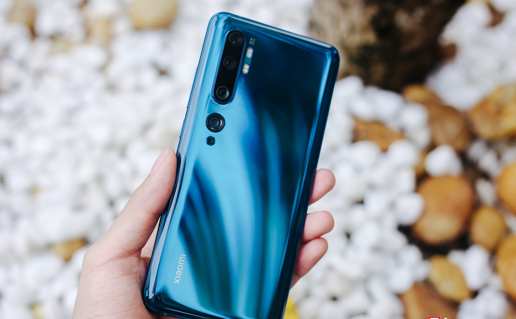 &lsquo;Cận cảnh&rsquo; Xiaomi Mi CC9 Pro gi&aacute; 11 triệu tại Việt Nam