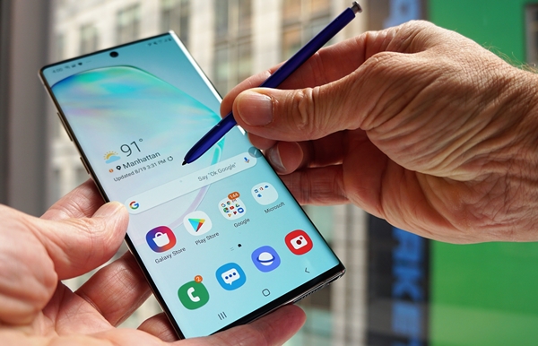 &lsquo;Điểm mặt&rsquo; 5 mẫu smartphone giảm gi&aacute; mạnh đầu năm 2020