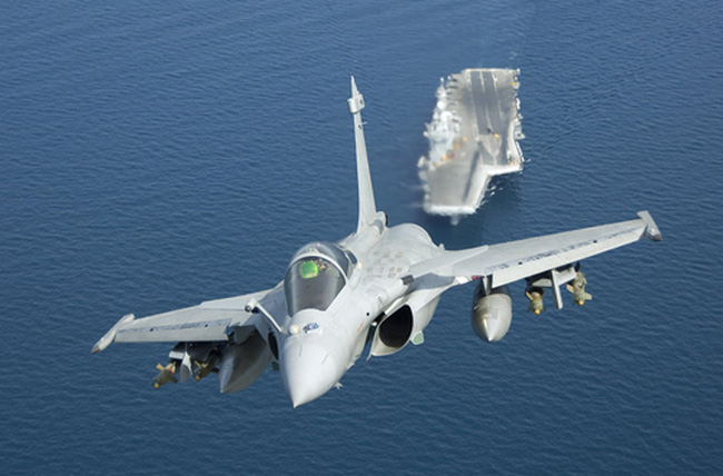 M&aacute;y bay ti&ecirc;m k&iacute;ch Rafale của Ph&aacute;p