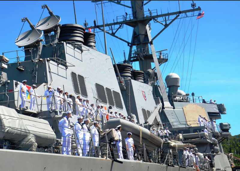 USS John S. McCain c&oacute; chiều d&agrave;i 154m. 