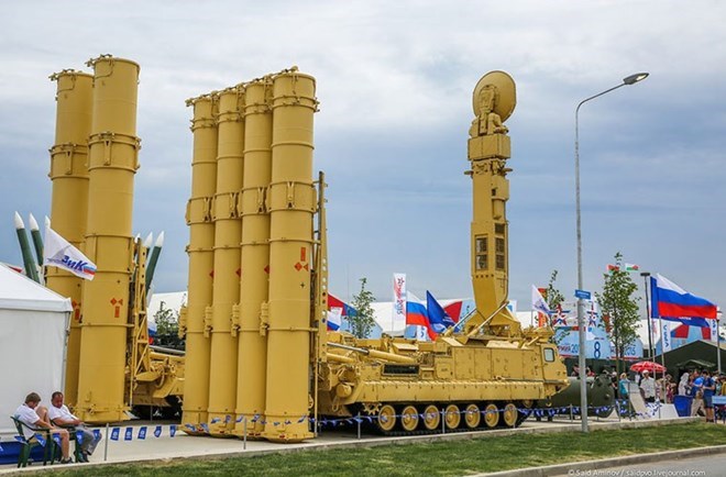  T&ecirc;n lửa S-300VM Antey-2500 uy lực nhất của Nga