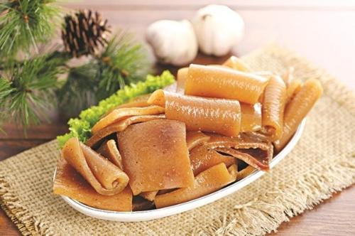 Da động vật l&agrave; m&oacute;n ăn kho&aacute;i khẩu của nhiều người nhưng lại tiềm ẩn nhiều nguy cơ. 