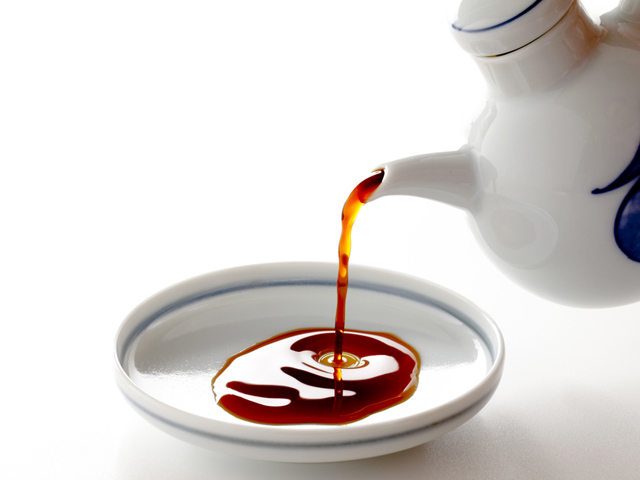 Kết quả c&ocirc;ng bố nhiều mẫu nước mắm chứa thạch t&iacute;n vượt ngưỡng g&acirc;y ra nhiều &yacute; kiến tr&aacute;i chiều.