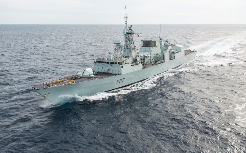 T&agrave;u hộ vệ HMCS Vancouver Canada thăm Việt Nam lần n&agrave;y mang theo hơn 200 thủy thủ.