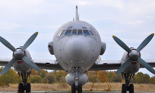  M&aacute;y bay Il-22PP Porubschik của Nga. 