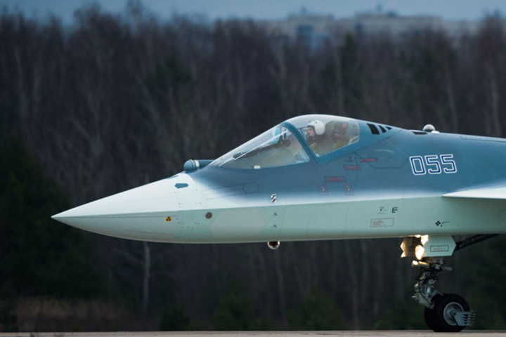 M&aacute;y bay PAK FA l&agrave; phi cơ chiến đấu thế hệ thứ năm được Nga ph&aacute;t triển trong nhiều năm qua.