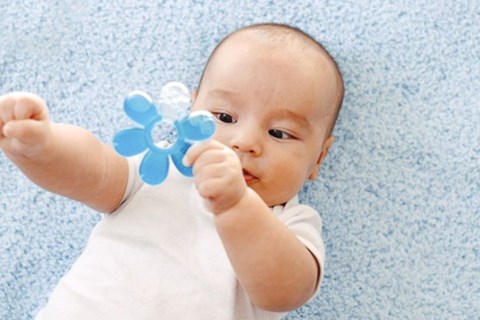 Cha mẹ kh&ocirc;ng n&ecirc;n cho con ngậm miếng nướu sẽ ảnh hưởng tới 13Win19 ưu đãi hấp dẫn. 