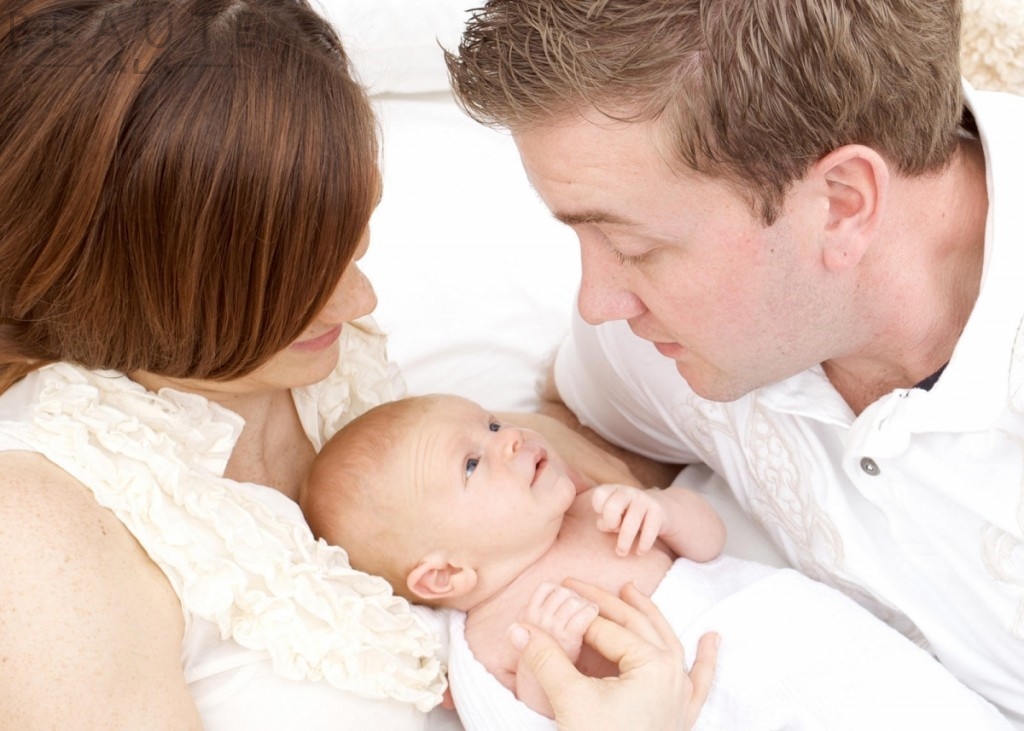 Chuy&ecirc;n gia khuy&ecirc;n c&aacute;c cặp vợ chồng kh&ocirc;ng n&ecirc;n tin v&agrave;o những loại thuốc sinh con trai b&aacute;n tr&ecirc;n mạng. Ảnh minh họa 