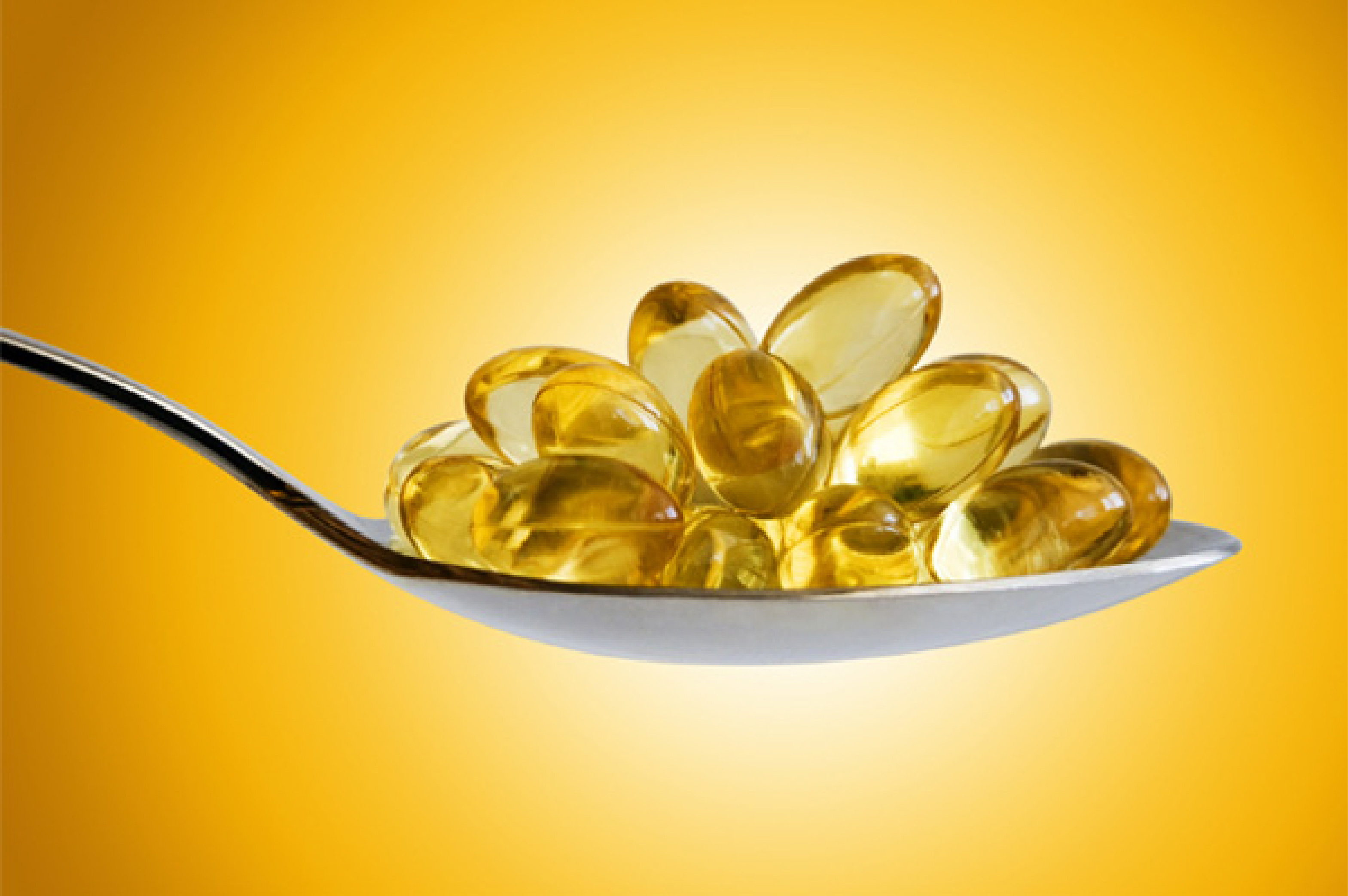 Nhưng nếu d&ugrave;ng qu&aacute; liều lượng dầu c&aacute; Omega-3 cũng c&oacute; t&aacute;c dụng phụ kinh ho&agrave;ng. Ảnh minh họa 