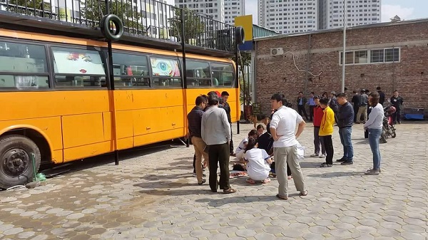 Hiện trường vụ nổ th&ugrave;ng phuy tại Linh Đ&agrave;m. 